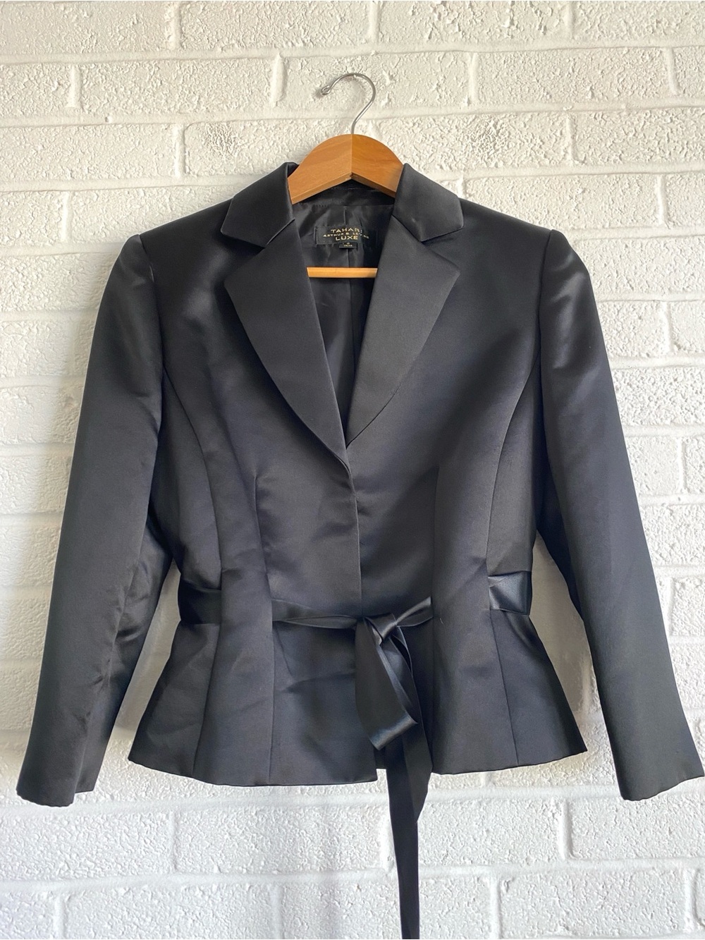 Tahari ASL Luxe Black Satin Tie-Waist Blazer Jacket 6 Corpcore Old Money Peplum